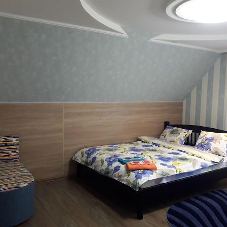 Hotel Hottey Kiev Exteriör bild