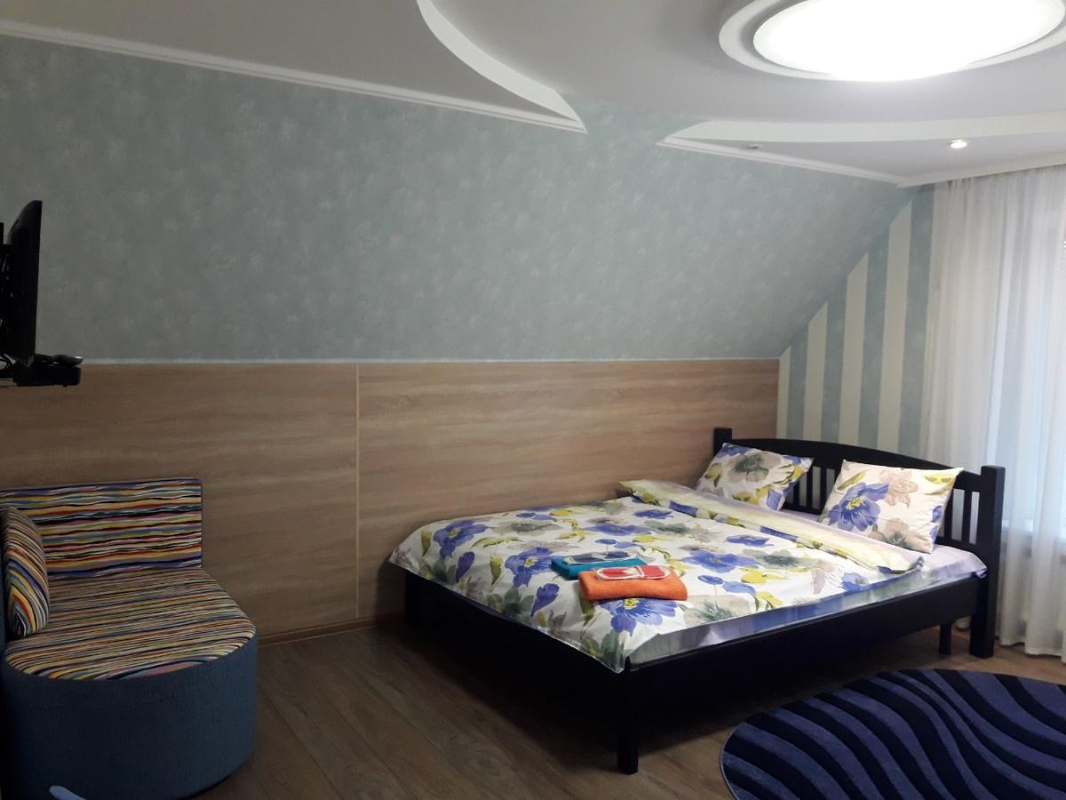 Hotel Hottey Kiev Exteriör bild